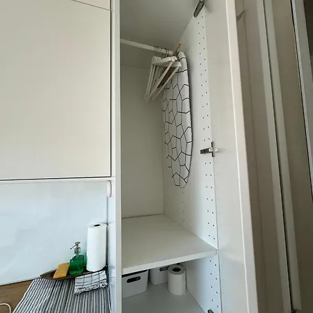 Emplacement Exceptionnel Nid Coquet Equipe Salle De Bains Wc Vue Climatisation Ascenseur